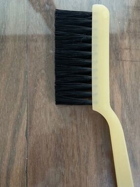 Suede Revitalizer Bristle Brush